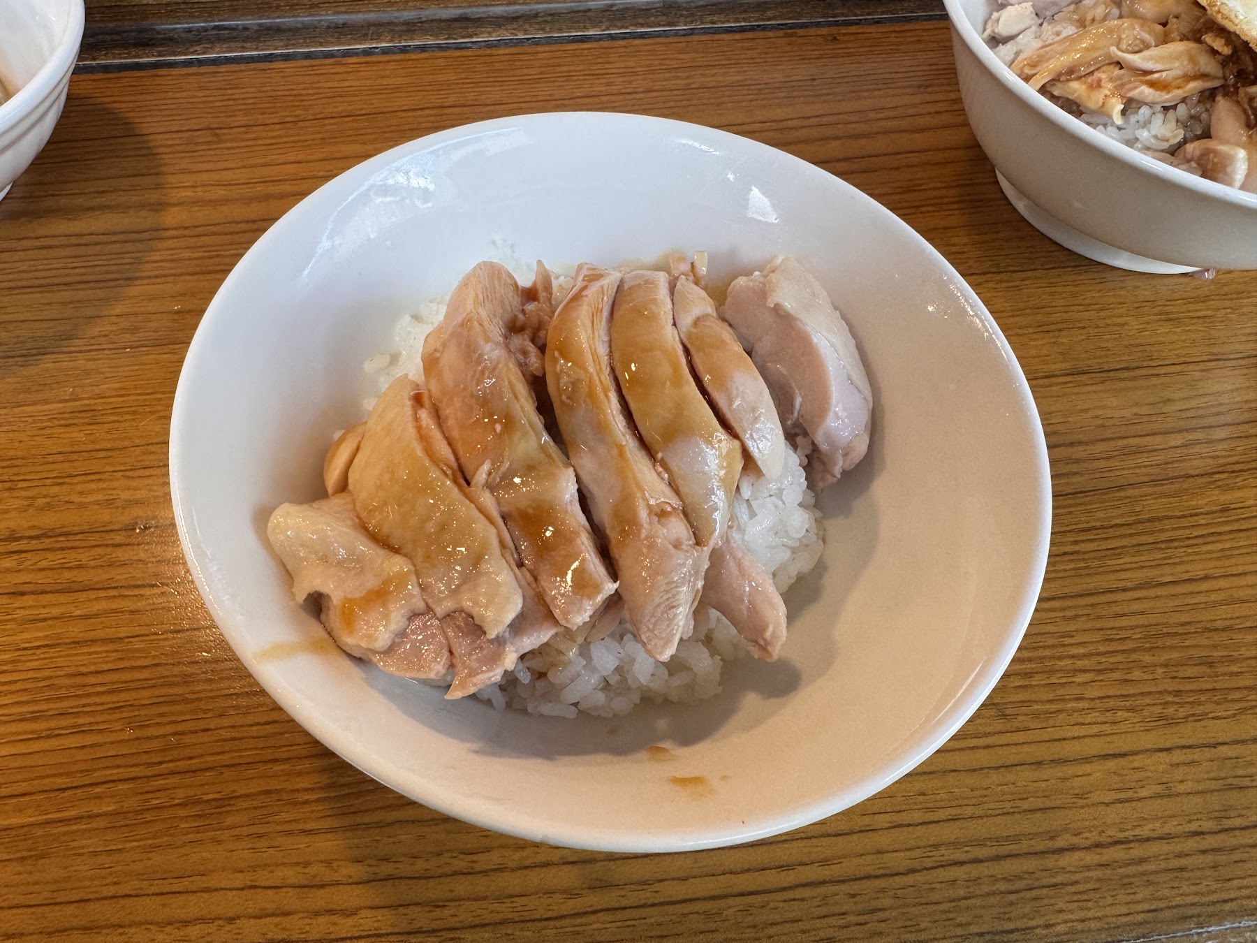上好雞肉切塊雞肉飯特寫